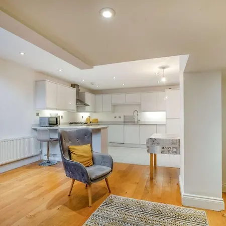 Between The Commons Apartment