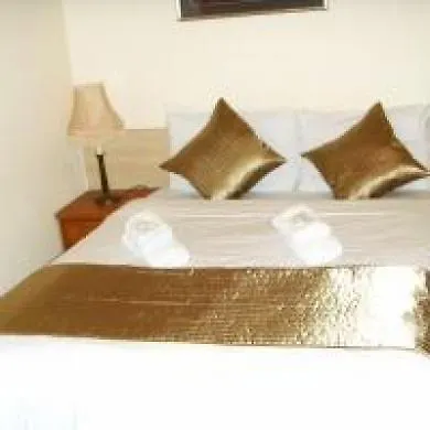 Oyo Firs London Heathrow Penzion Hounslow
