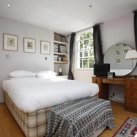 Veeve - Vintage Chic * London
