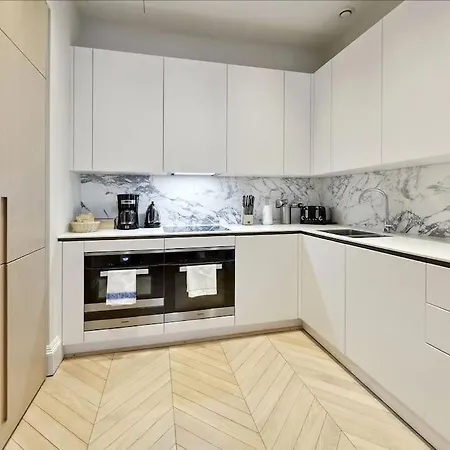 Luxurious Covent Garden Penthouse Apartment
