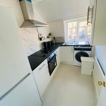 Modern 1 Bedroom Flat In Paddington *