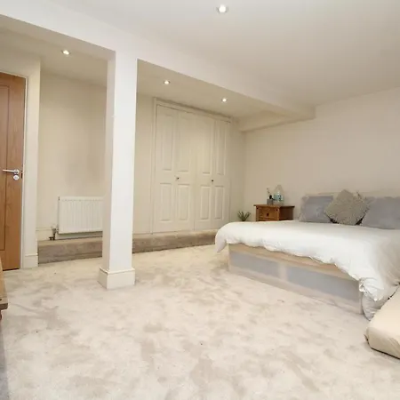 Apartment Stunning 2 Bed Flat In Fulham