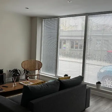 Lovely 1-bedroom In N1 Apartment