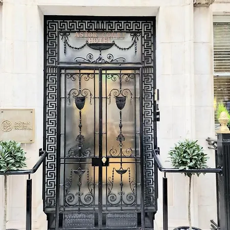 Astor Court Londen