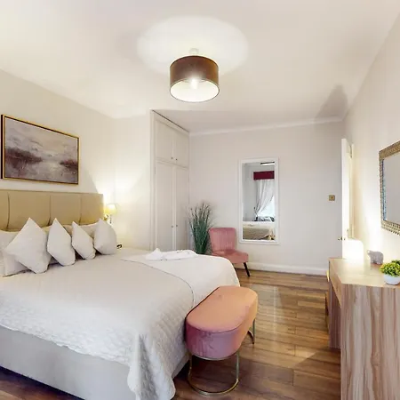 Park Lane Apartments/shaw House Apartamento
