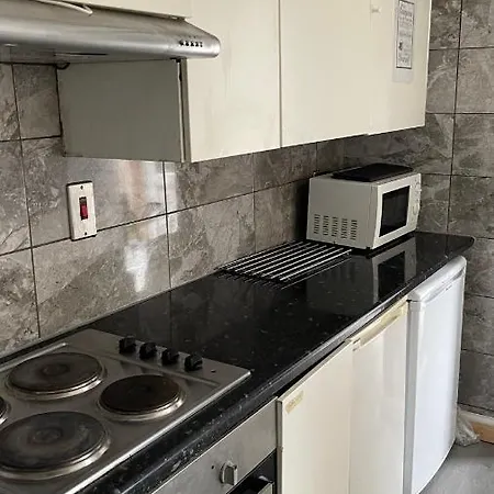 Aaby House In London Guest house