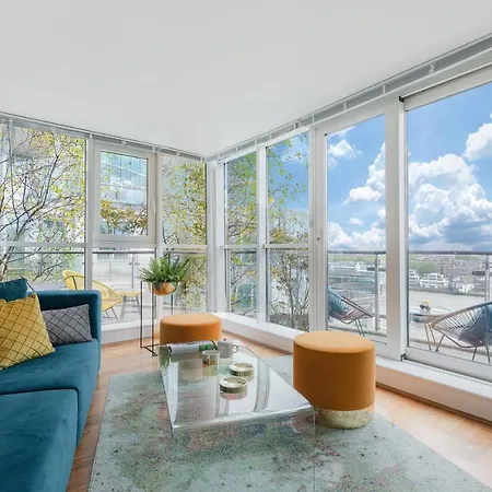 Apartment Thames View In Town! Large Luxxe Nomad Design Family *