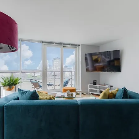 Thames View In Town! Large Luxxe Nomad Design Family Apartment