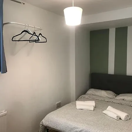 Lovely Budget Double Ensuite In Bricklane