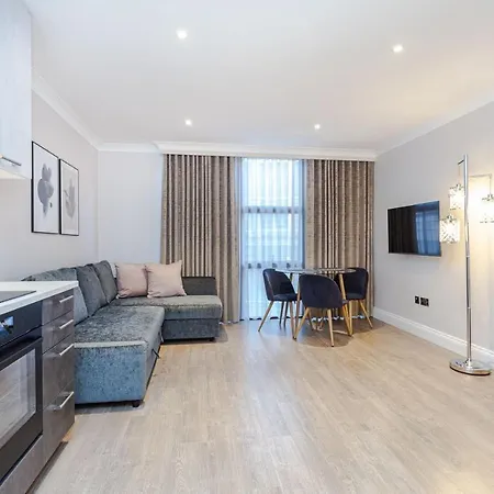 Cleveland Residences Farringdon Apartament