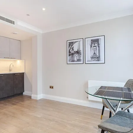 Daire Cleveland Residences Farringdon *