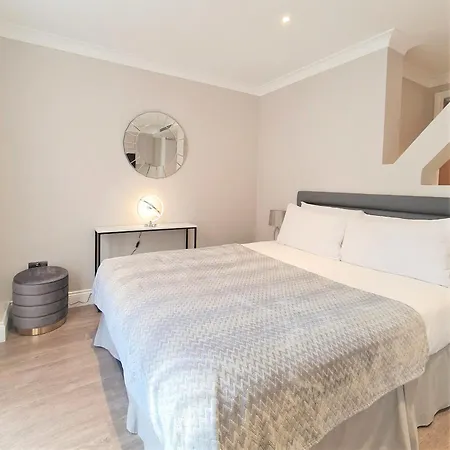 Cleveland Residences Farringdon Londyn