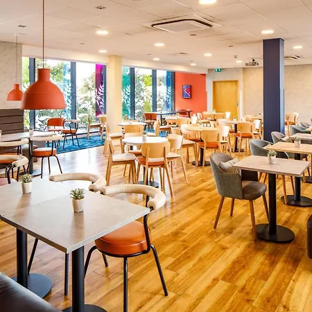 Ibis Budget London Heathrow Отель Хаунслоу