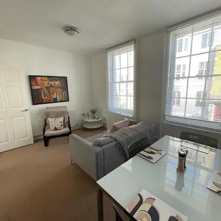 Apartment Harcourt Marylebone London