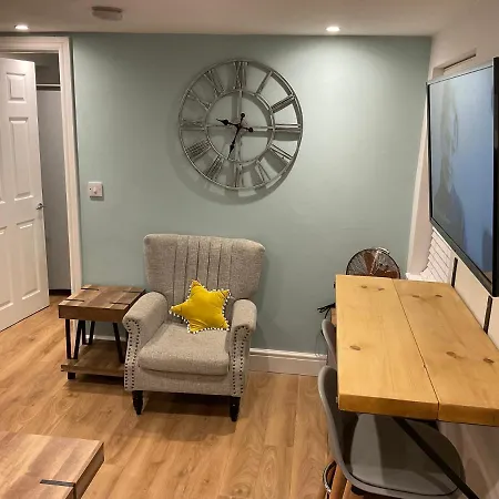1 Bed From London