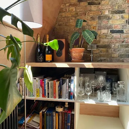 Bright & Beautiful Loft 10mins To Shoreditch Apartment *