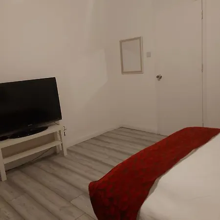 Aaby House In London Guest house Croydon