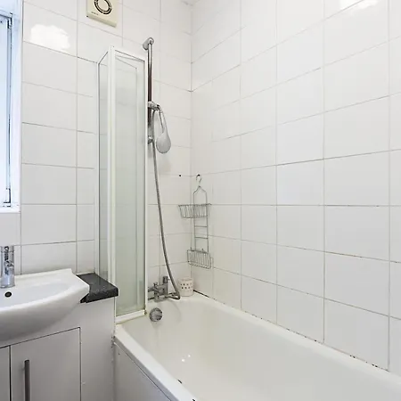 Comfortable 3 Bed Flat Zone 1 Appartement *