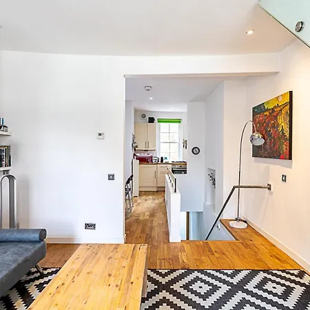 Farringdon Leo Loft Apartment