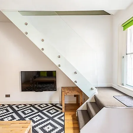 Farringdon Leo Loft * London