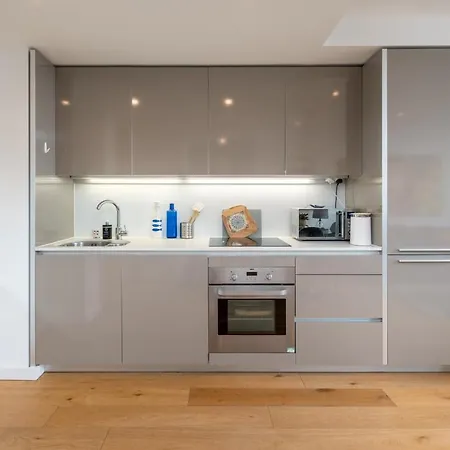Altido Bright, Modern In Elephant & Castle