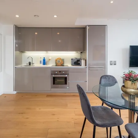 Altido Bright, Modern In Elephant & Castle
