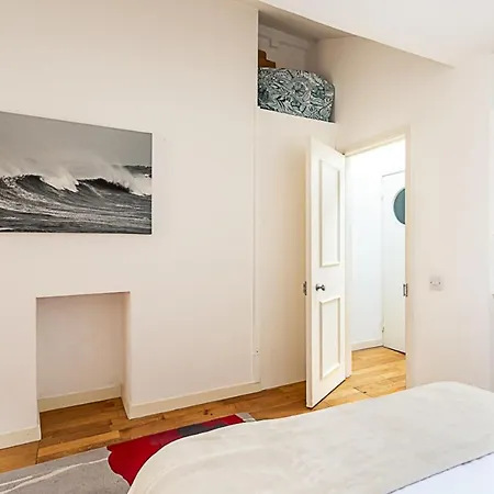 Farringdon Leo Loft London