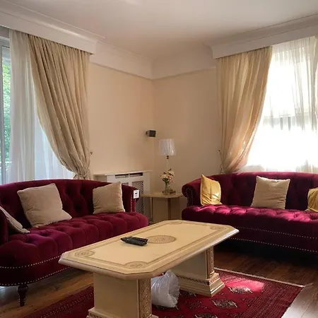 Lovely 3 Bedroom *