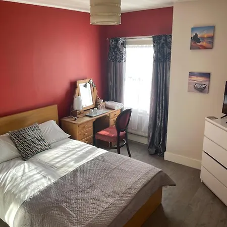 Hotel Crown & Sceptre London