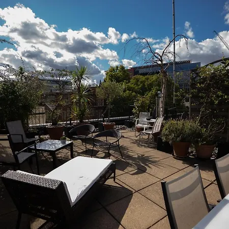 The Covent Garden 3 Bedroom Penthouse With Rooftop Terrace *