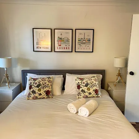 2a Seymour Road *