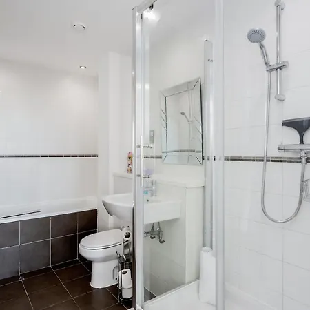 Absolutely Stunning 2-bed In The Heart Of Croydon