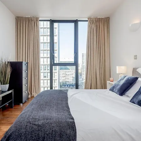 Absolutely Stunning 2-bed In The Heart Of Croydon