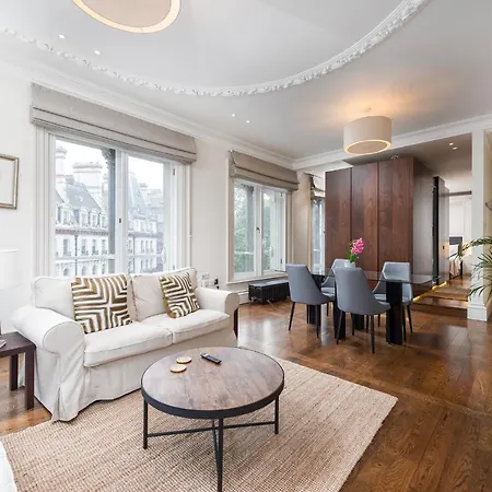 Grosvenor Gardens By Capital Apartment