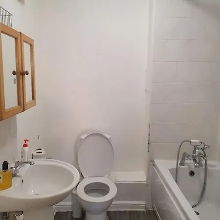 Lovely 2-bedroom With Indoor Fire Place Apartamento