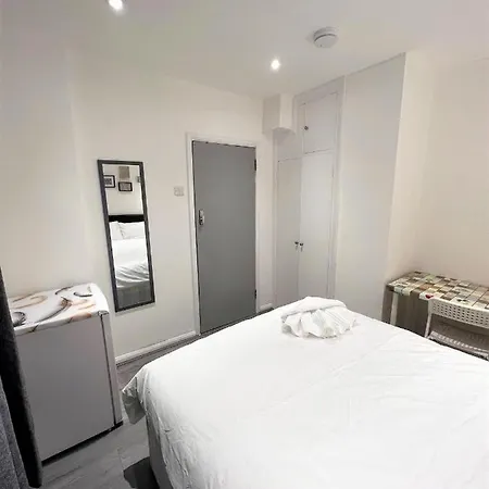 Stepney Beds To 24 Londra