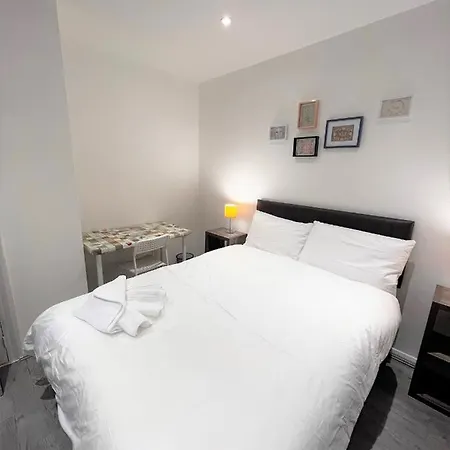 Stepney Beds To 24 Affittacamere *