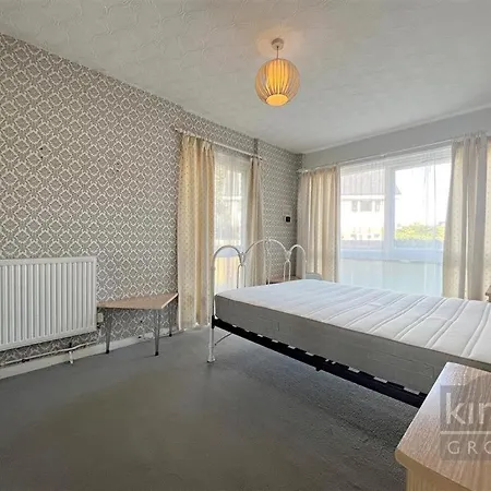Apartment A Cosy 1 Bedroom Enfield