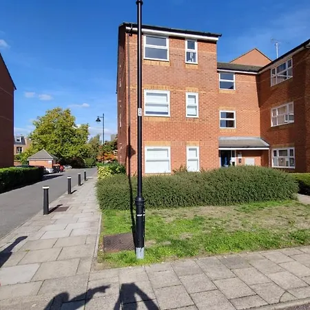 Stylish 1 Bedroom Close To Tooting Bec Station