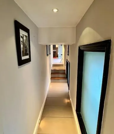 Apartment Bond Style In South Kensington London
