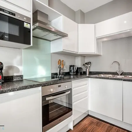 Cosy 1-bed By Heathrow Airport Apartamento