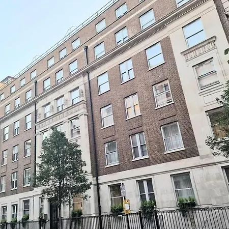 Astor Court Londen
