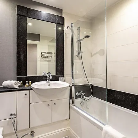 Convenient Urban Pad In Paddington *