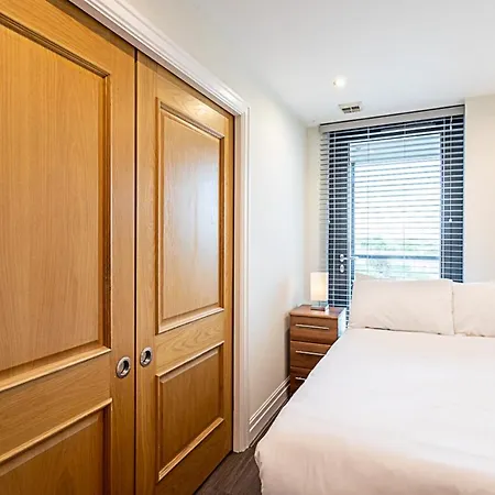 Apartment Convenient Urban Pad In Paddington