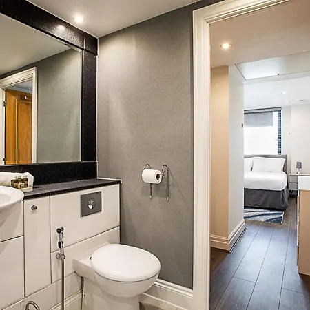Convenient Urban Pad In Paddington London
