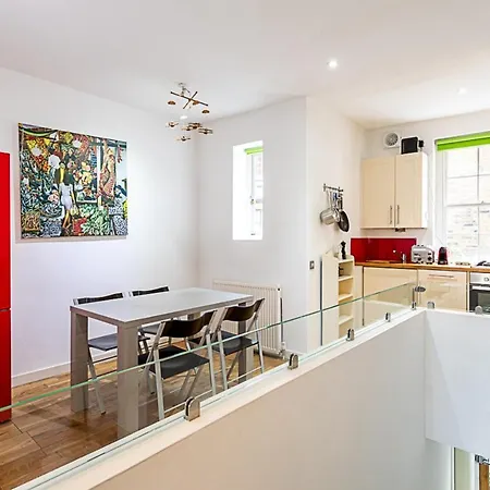Farringdon Leo Loft London