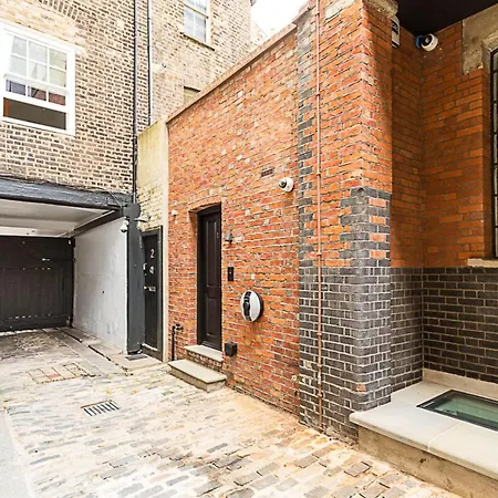 Farringdon Leo Loft * London