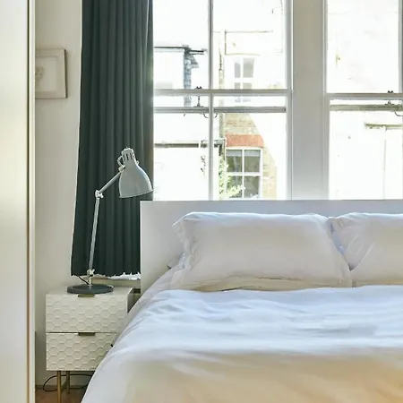 Luxury In Belsize Park Apartment London