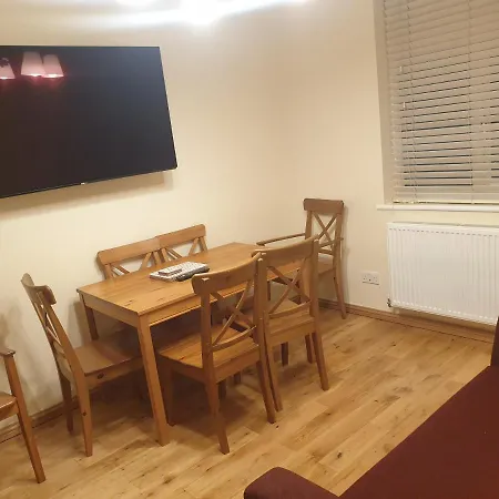 London Luxury 3 Bed 1 Minute Walk From Redbridge Stn Free Parking Wanstead