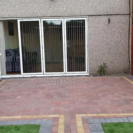 5 Bedroom House By Monishortlets *